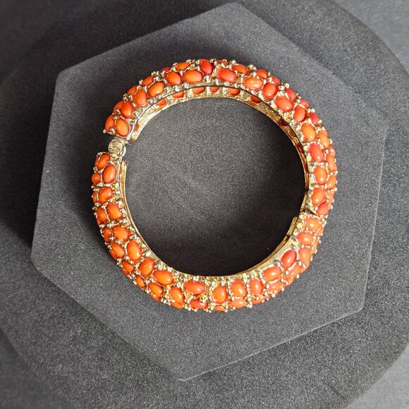 Kenneth Jay Lane Style Coral Red Orange Cabochon Hinged Heavy Bangle Bracelet - Picture 6 of 16